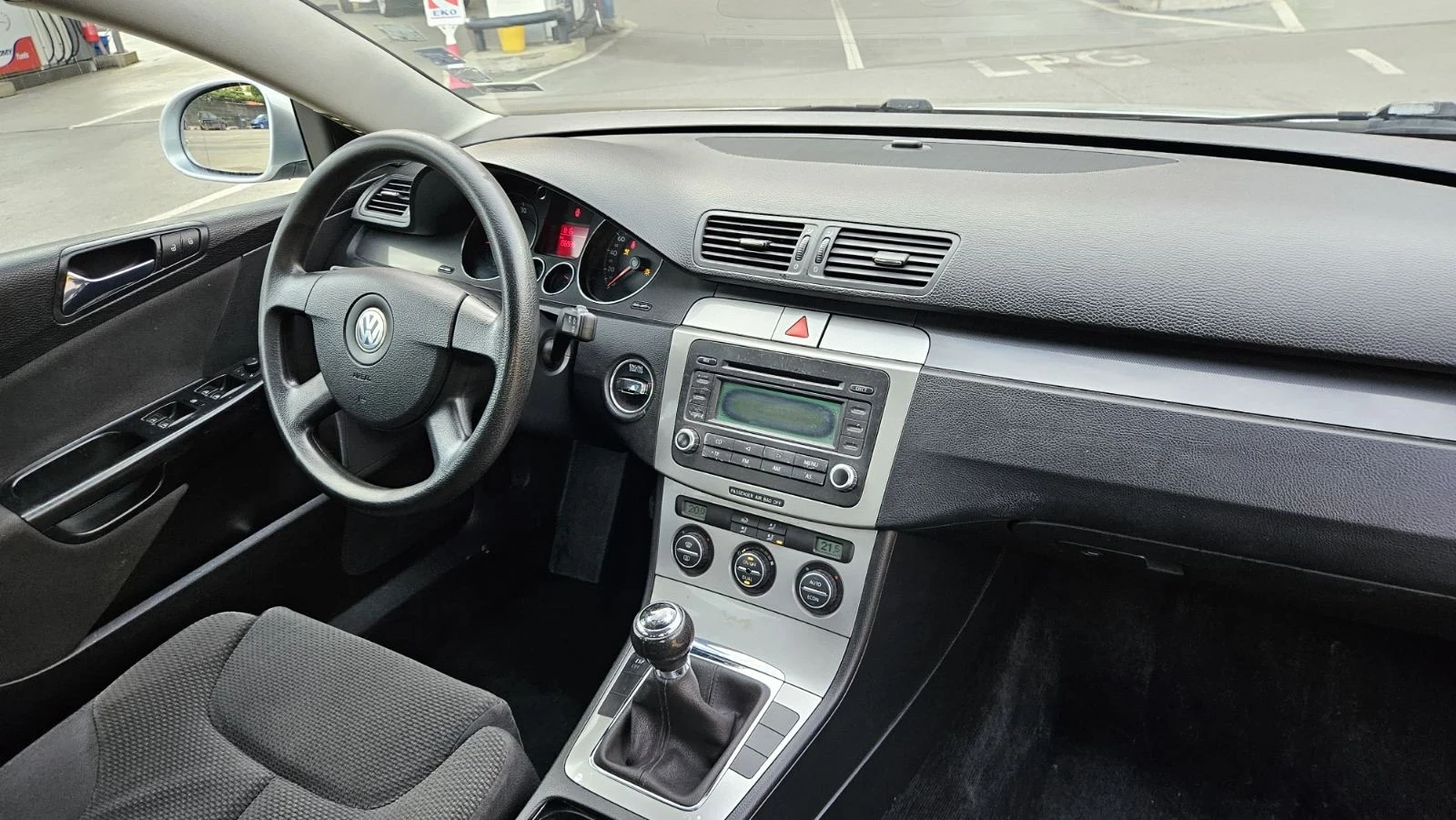VW Passat, снимка 7 - Автомобили и джипове - 54640986