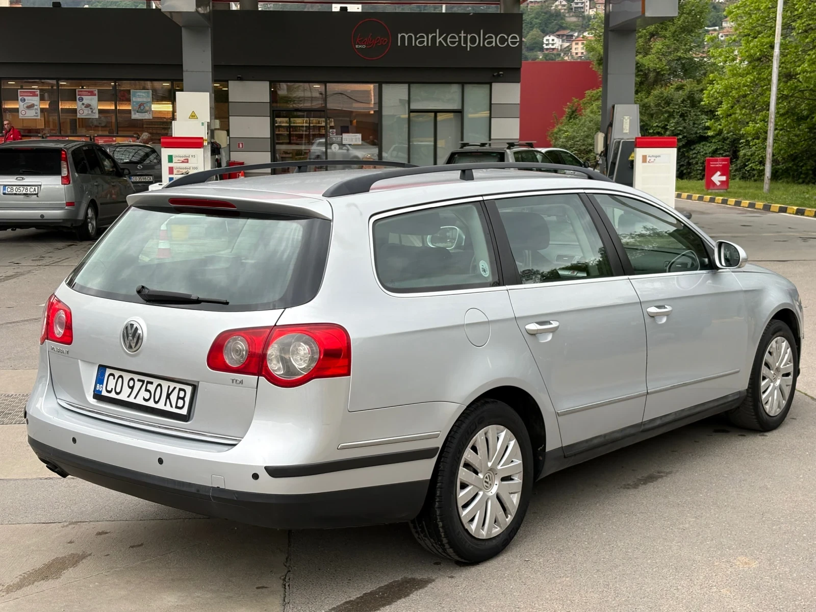 VW Passat, снимка 4 - Автомобили и джипове - 54640986