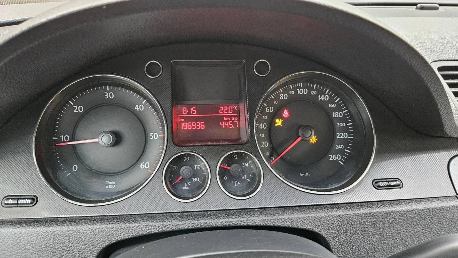 VW Passat, снимка 16 - Автомобили и джипове - 54640986