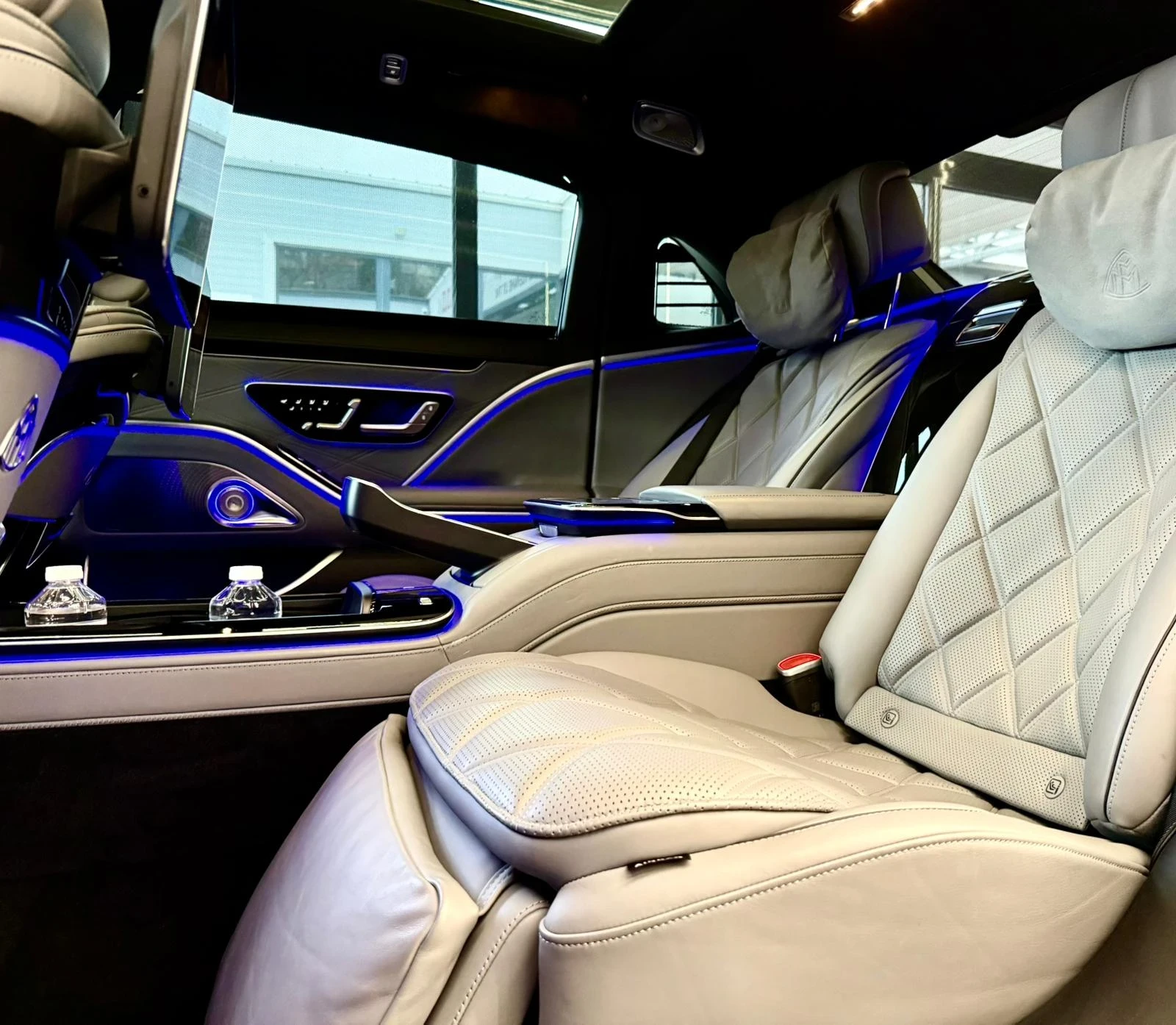 Maybach S580 MAYBACH* 4Matic* Масаж* 360* Burmester* Лизинг, снимка 10 - Автомобили и джипове - 54929047