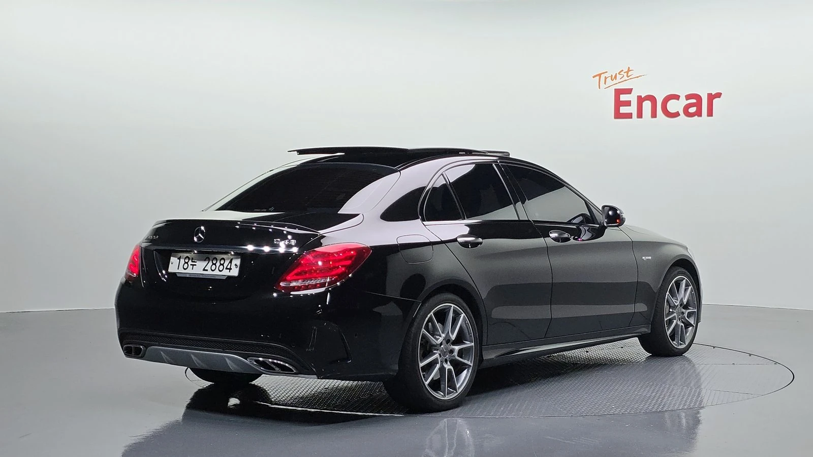 Mercedes-Benz C 43 AMG ЛЮК* HUD* KEYLESS* ЕЛ. БАГАЖНИК* КРАЙНА ЦЕНА, снимка 2 - Автомобили и джипове - 55302344
