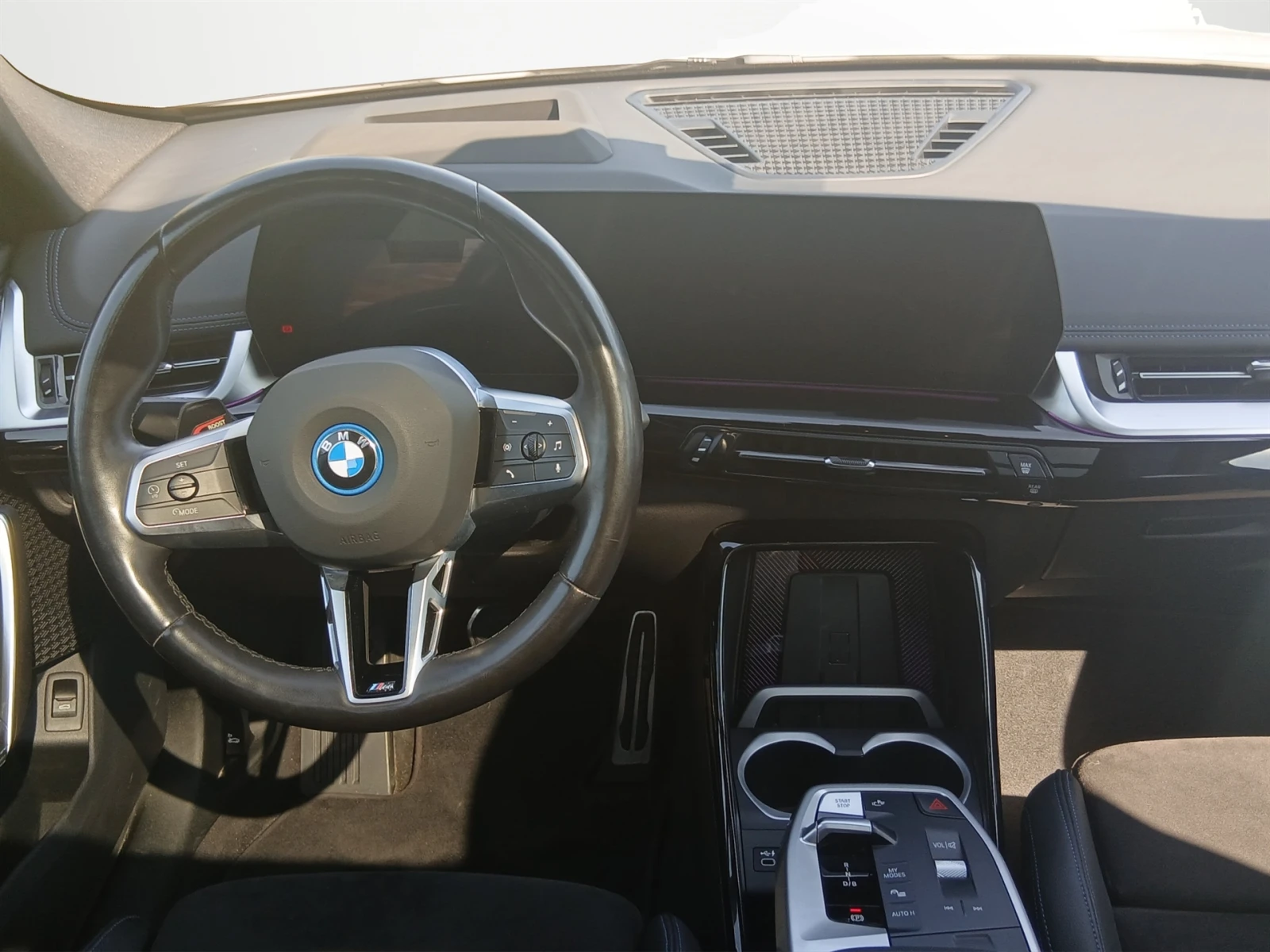 BMW iX1 xDrive30, снимка 7 - Автомобили и джипове - 55369941