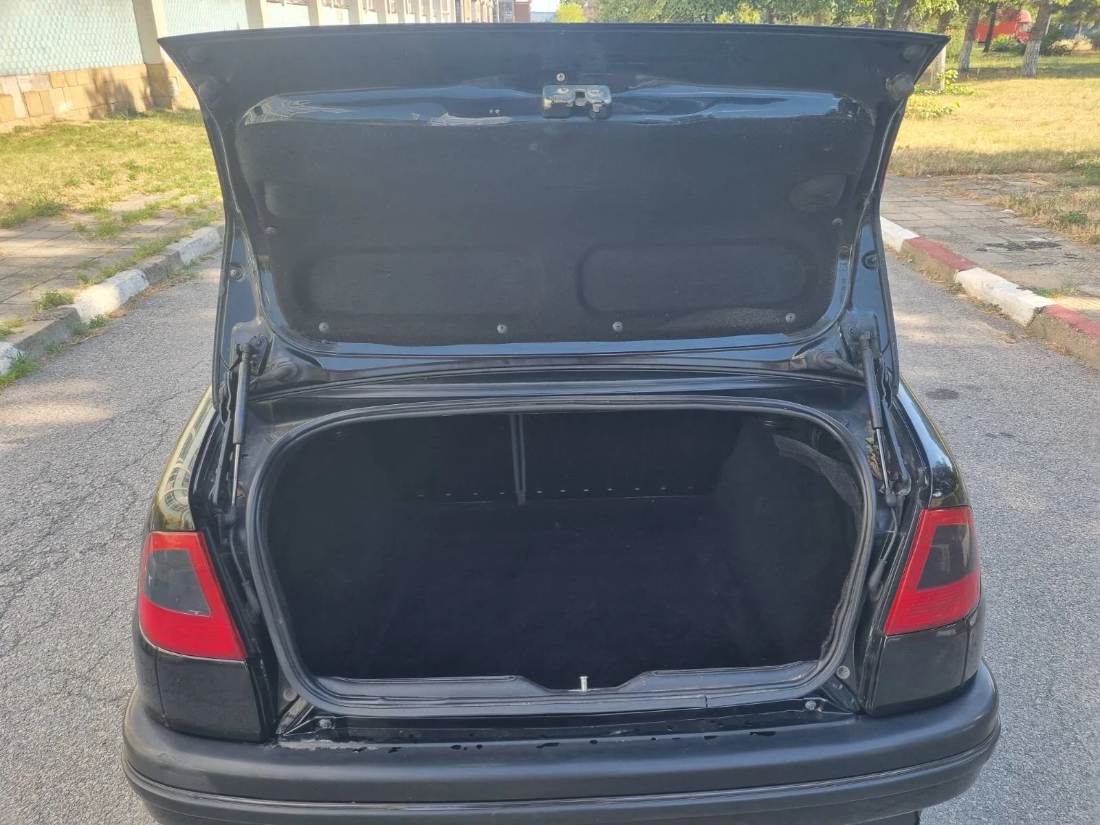 Seat Cordoba, снимка 10 - Автомобили и джипове - 55512146