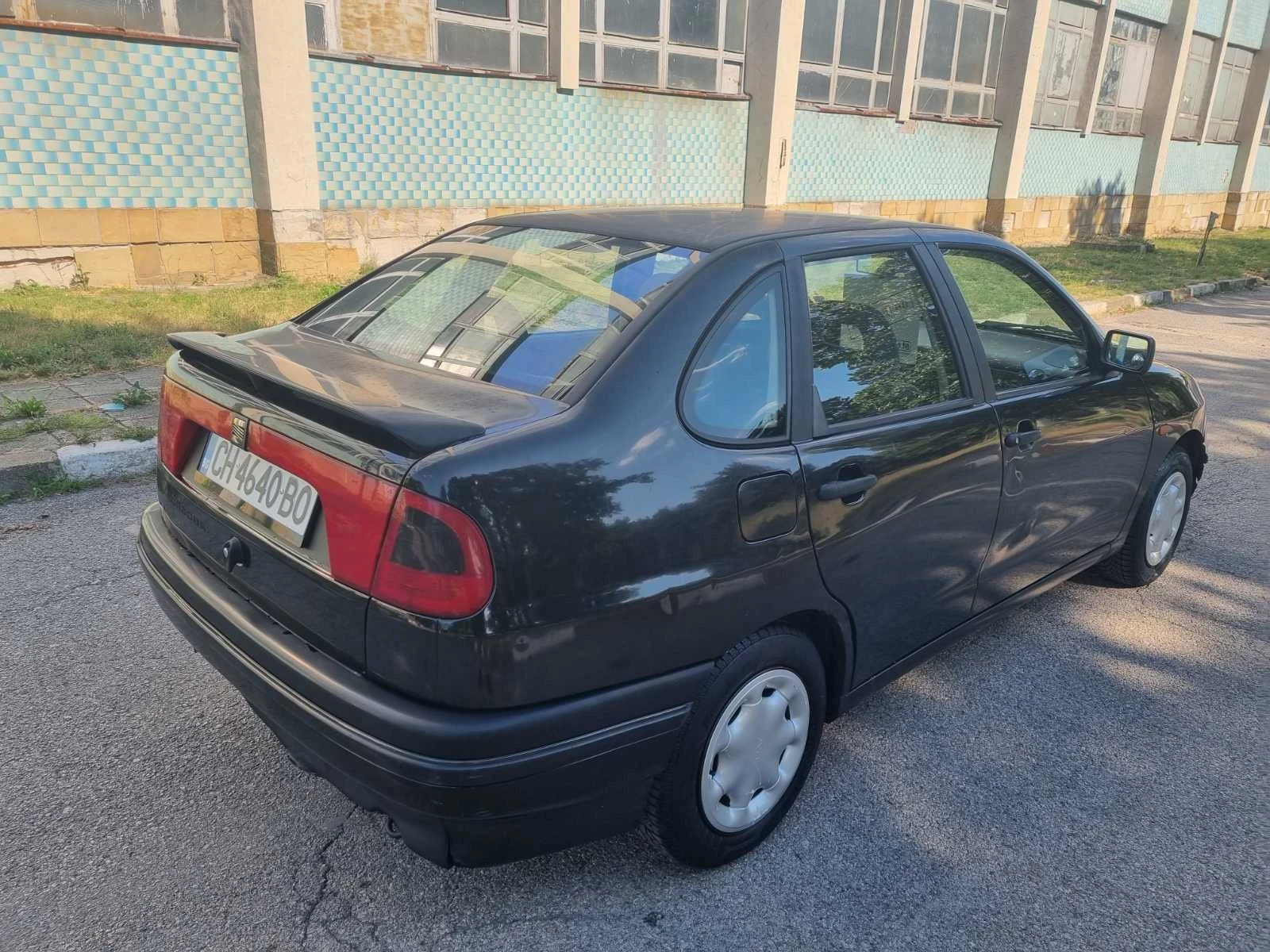 Seat Cordoba, снимка 3 - Автомобили и джипове - 55512146