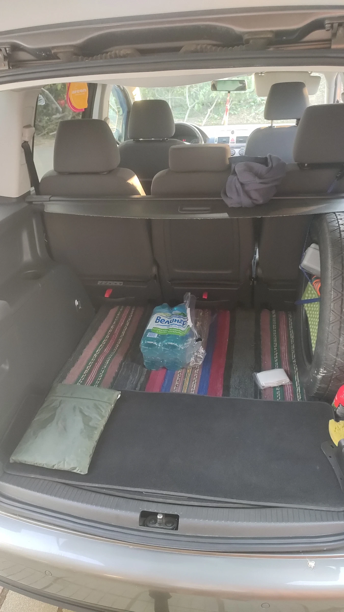 VW Touran, снимка 6 - Автомобили и джипове - 55932354