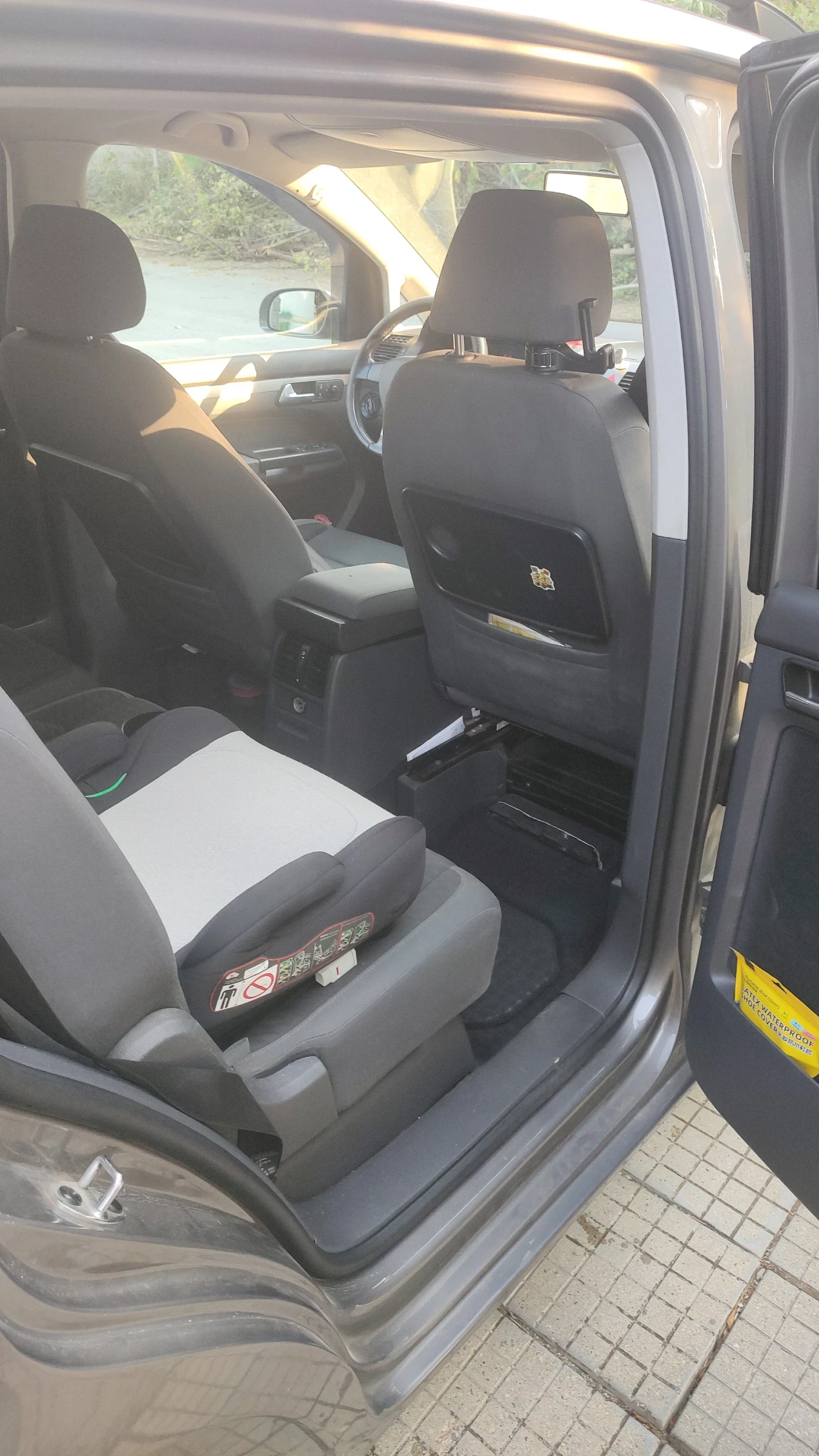 VW Touran, снимка 7 - Автомобили и джипове - 55932354