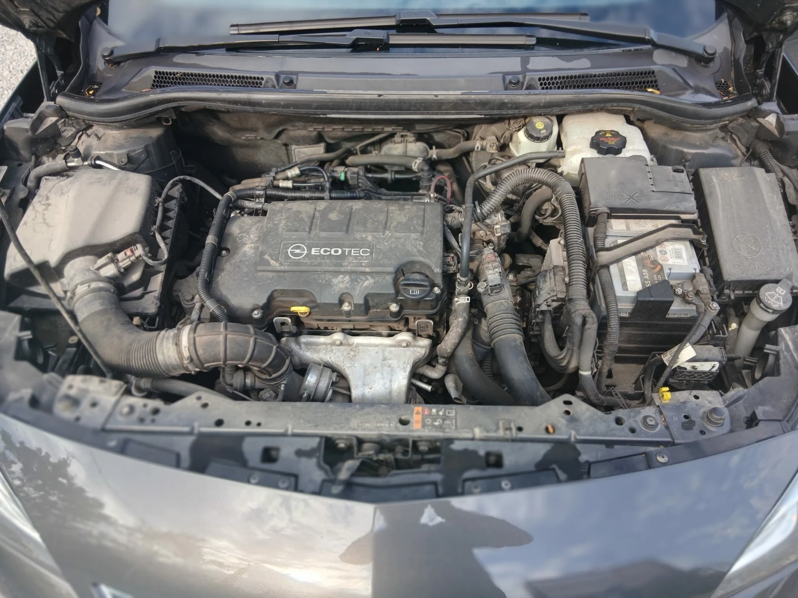Opel Astra GTC 1.4 Turbo, снимка 11 - Автомобили и джипове - 56233101