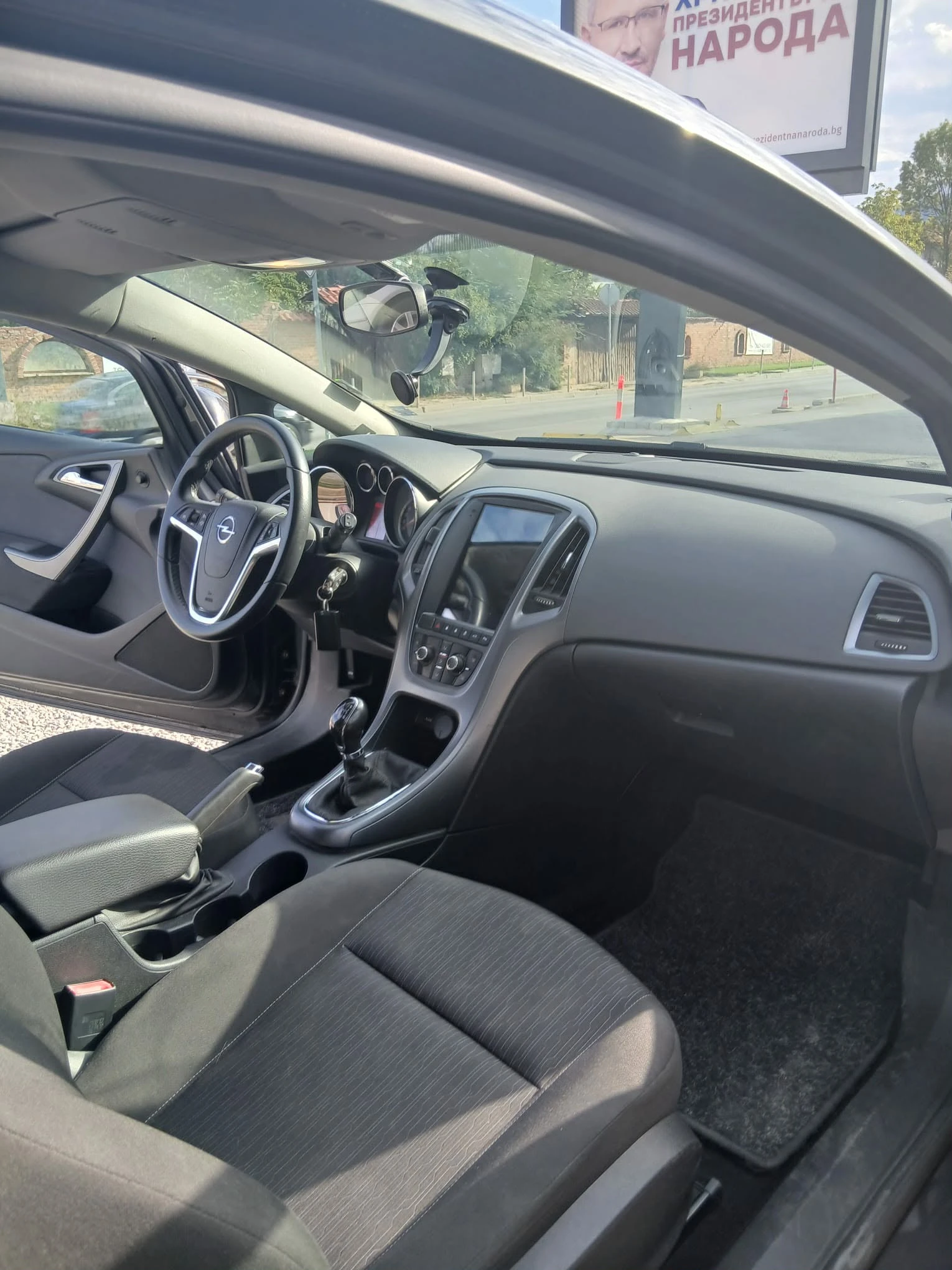 Opel Astra GTC 1.4 Turbo, снимка 8 - Автомобили и джипове - 56233101