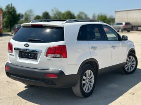 Обява за продажба на Kia Sorento 2.2CRDI / АВТОМАТИК / KEYLESS / ПАНОРАМА / ПОДГРЕВ ~16 995 лв. - изображение 5