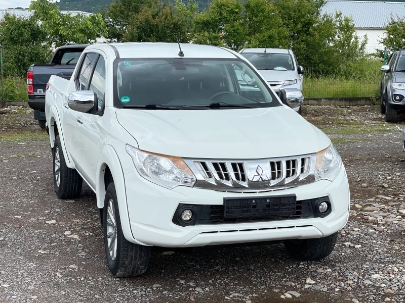 Mitsubishi L200 2.4Di-D 4x4 , снимка 8 - Автомобили и джипове - 40870552