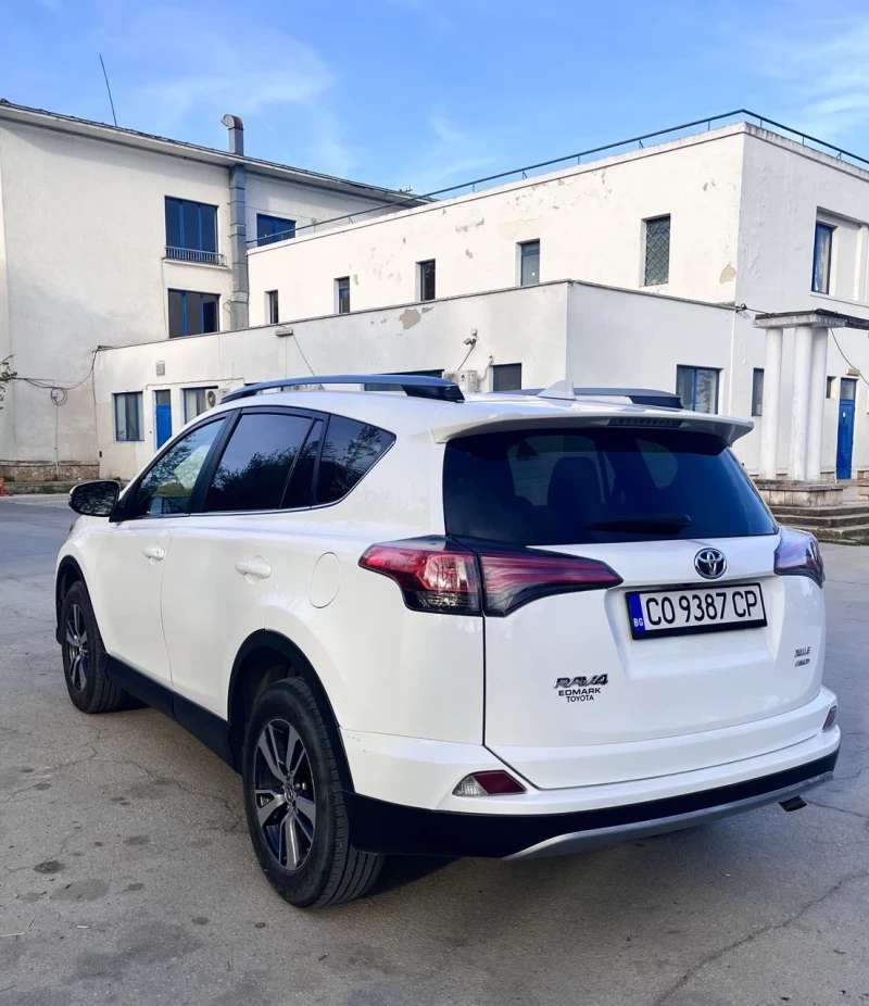 Toyota Rav4, снимка 7 - Автомобили и джипове - 47829666