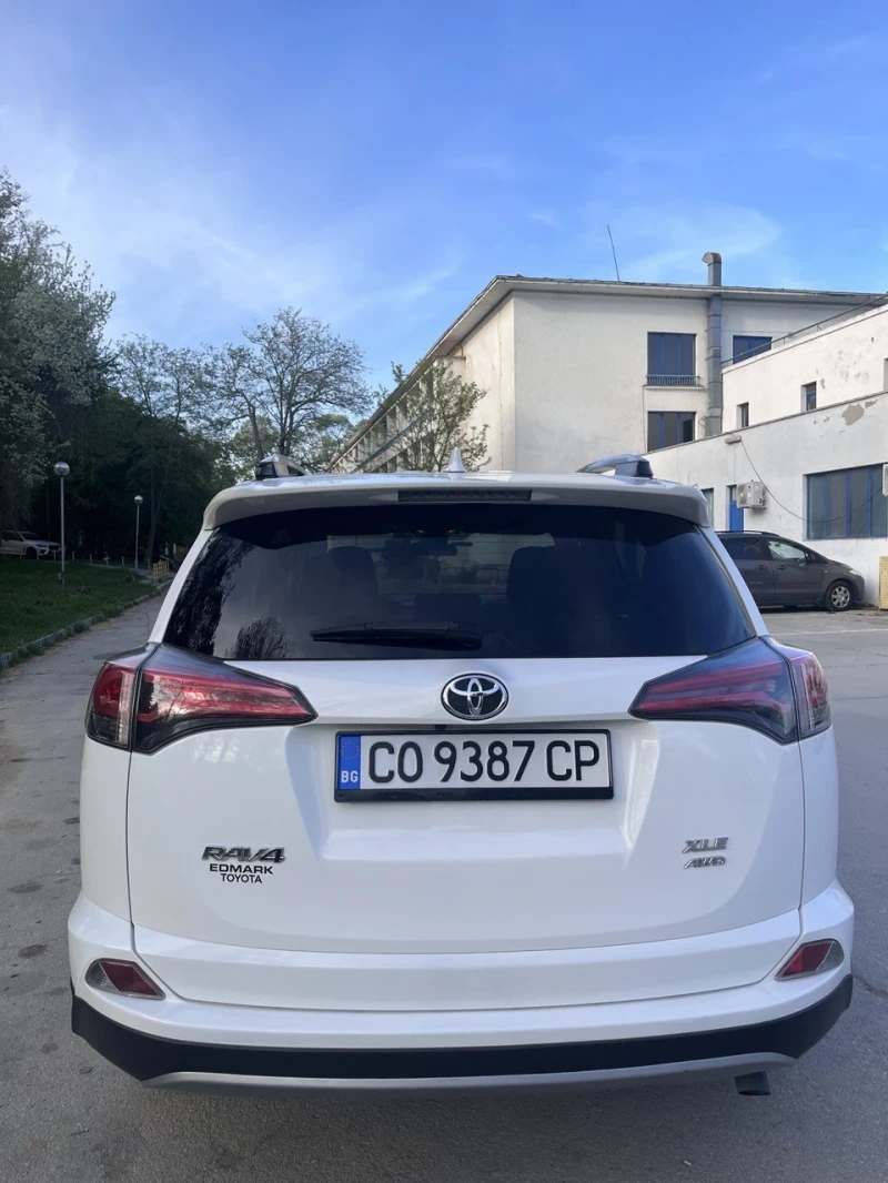 Toyota Rav4, снимка 5 - Автомобили и джипове - 47829666