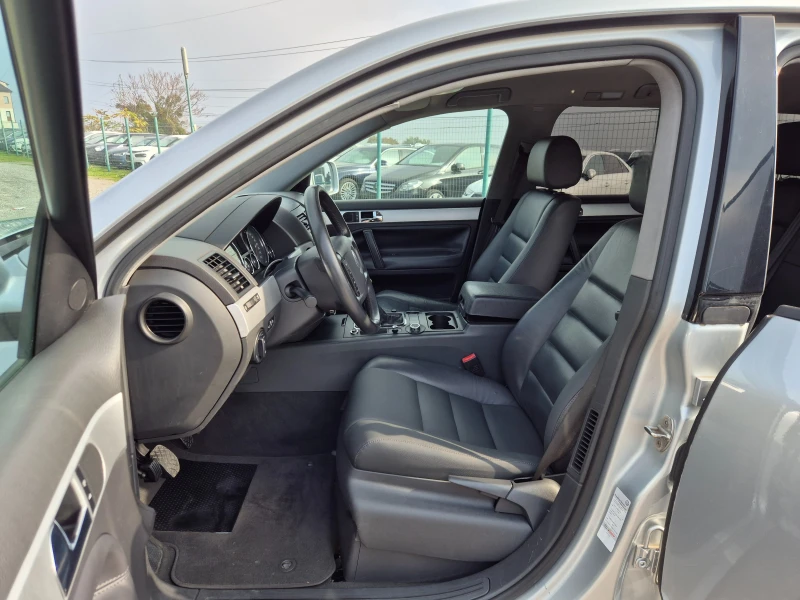 VW Touareg 2.5TDI, снимка 13 - Автомобили и джипове - 52447013