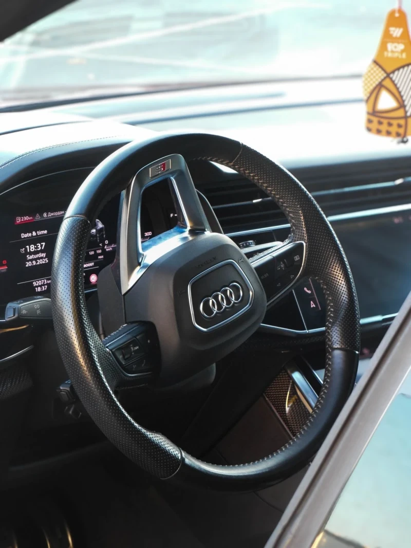 Audi SQ8 Prestige, снимка 6 - Автомобили и джипове - 52472394