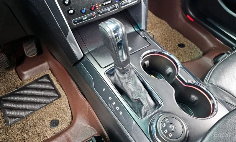 Ford Explorer, снимка 9 - Автомобили и джипове - 53098094