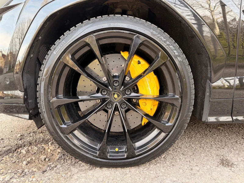 Lamborghini Urus, снимка 16 - Автомобили и джипове - 53276986