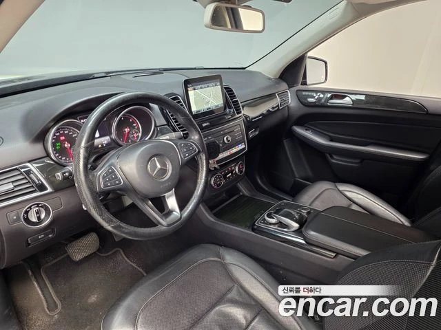Mercedes-Benz GLE 350d | AMG PKG | 4MATIC, снимка 8 - Автомобили и джипове - 56356605