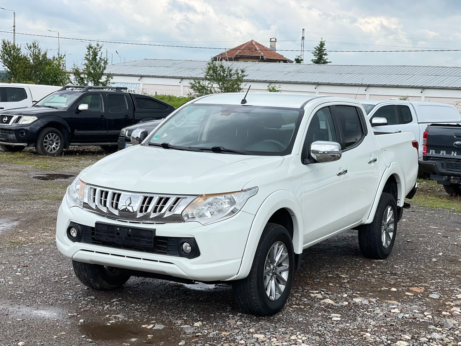 Mitsubishi L200 2.4Di-D 4x4  - [1] 