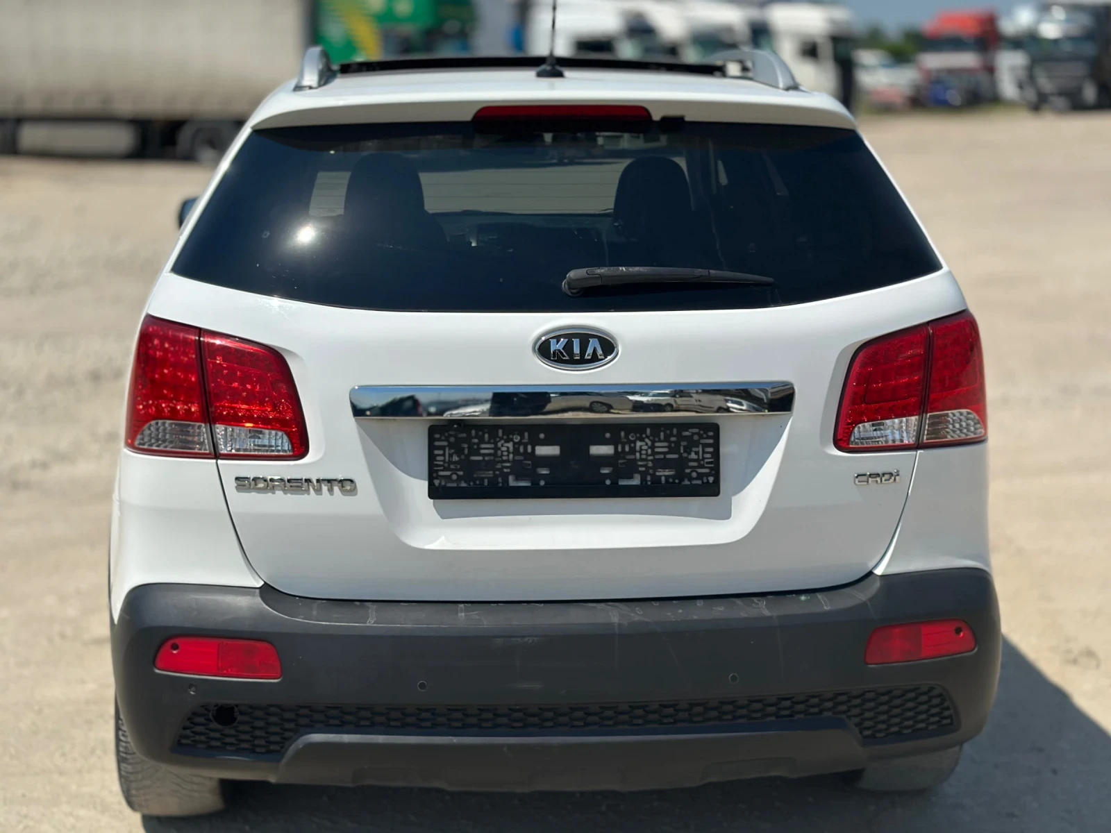 Kia Sorento 2.2CRDI / АВТОМАТИК / KEYLESS / ПАНОРАМА / ПОДГРЕВ - изображение 5