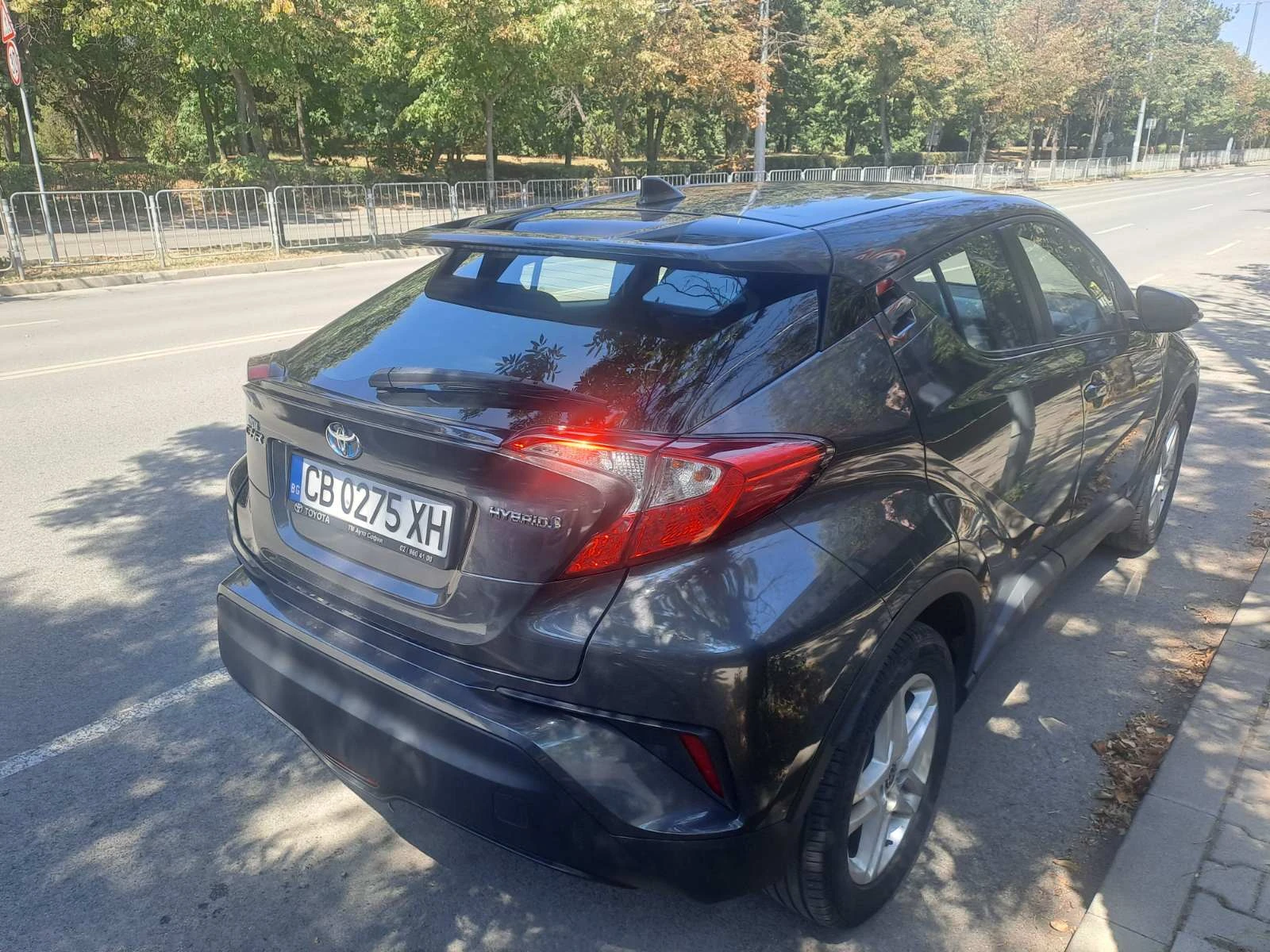 Toyota C-HR Хибриден - изображение 6