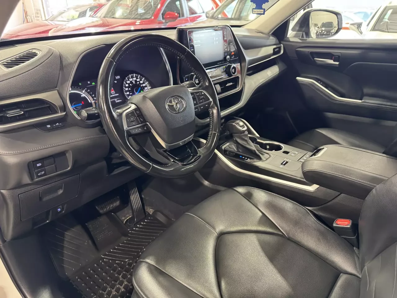 Toyota Highlander Подгрев* CarPlay* Lane Assist* Дистроник* 4X4*  - изображение 6