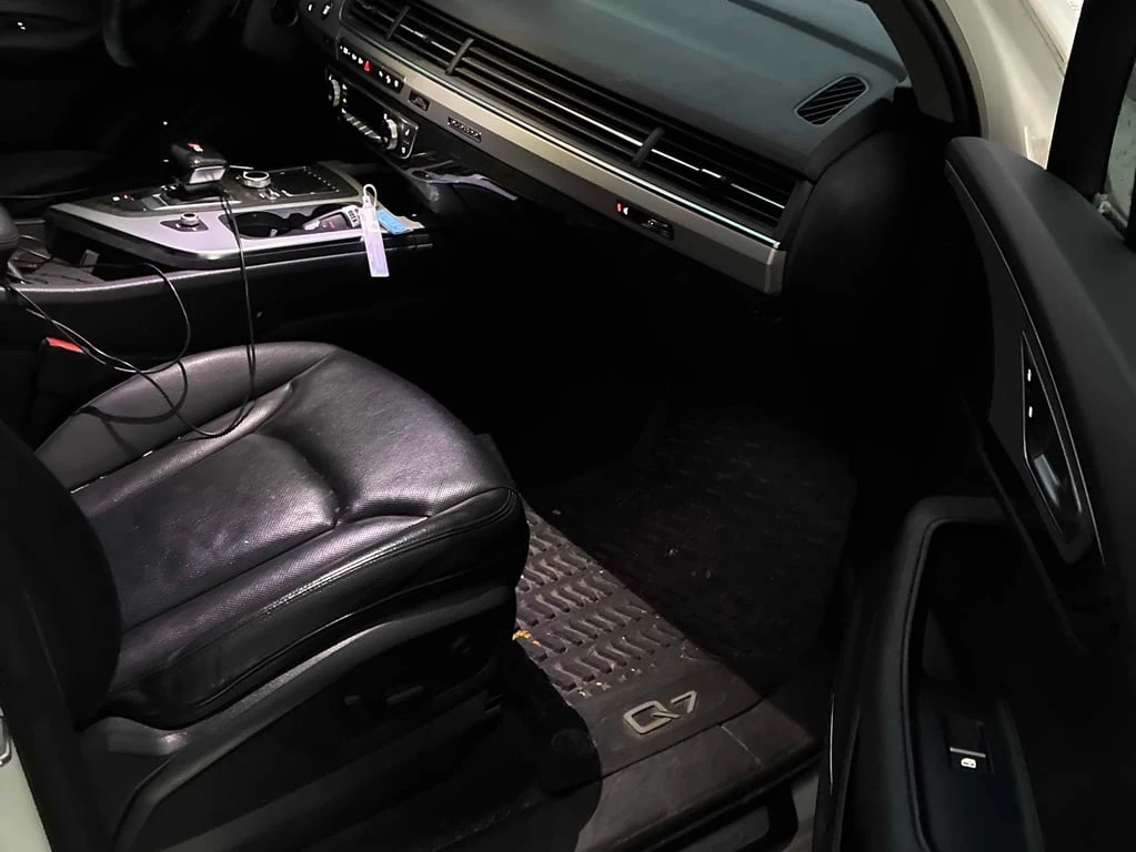 Audi Q7 * Technik * CARFAX * БЕЗ ПЪРВОНАЧАЛНА ВНОСКА - изображение 10