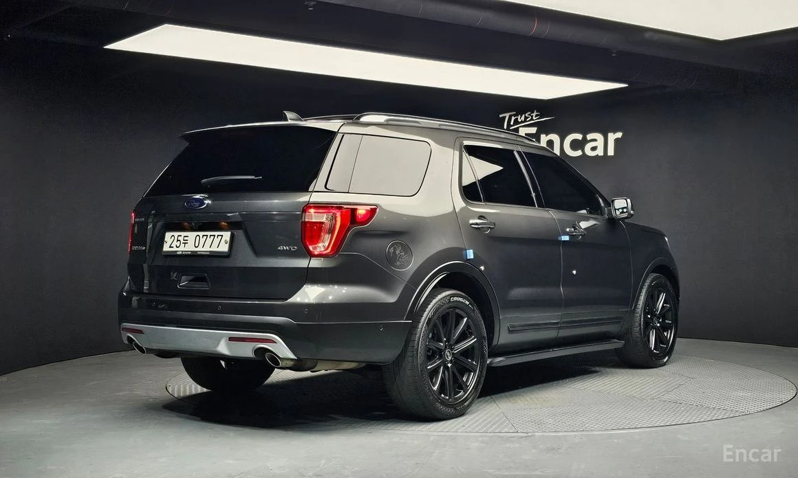 Ford Explorer  - изображение 2