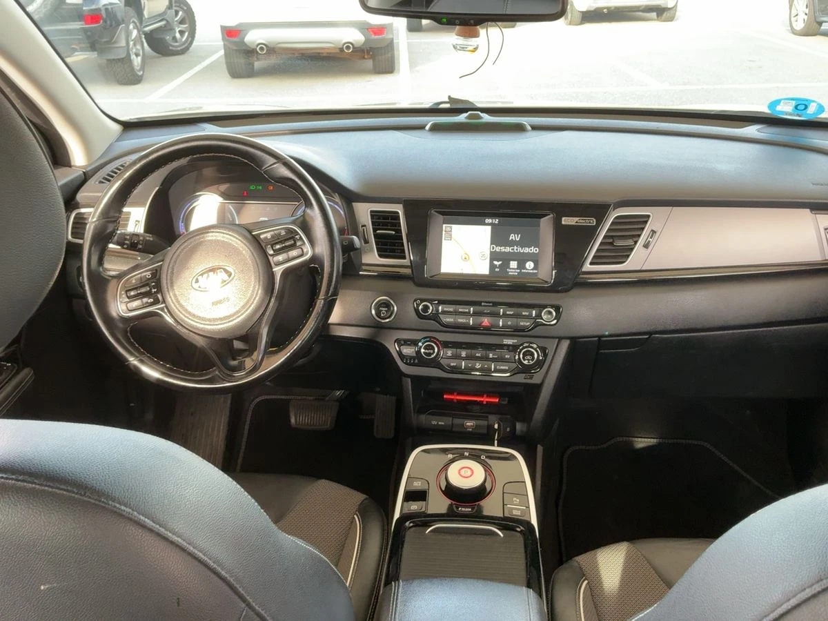 Kia Niro ОЧАКВАН ВНОС 16ЮНИ2026г СМЯНА НА ЦВЯТ 1000евро, снимка 13 - Автомобили и джипове - 53908108