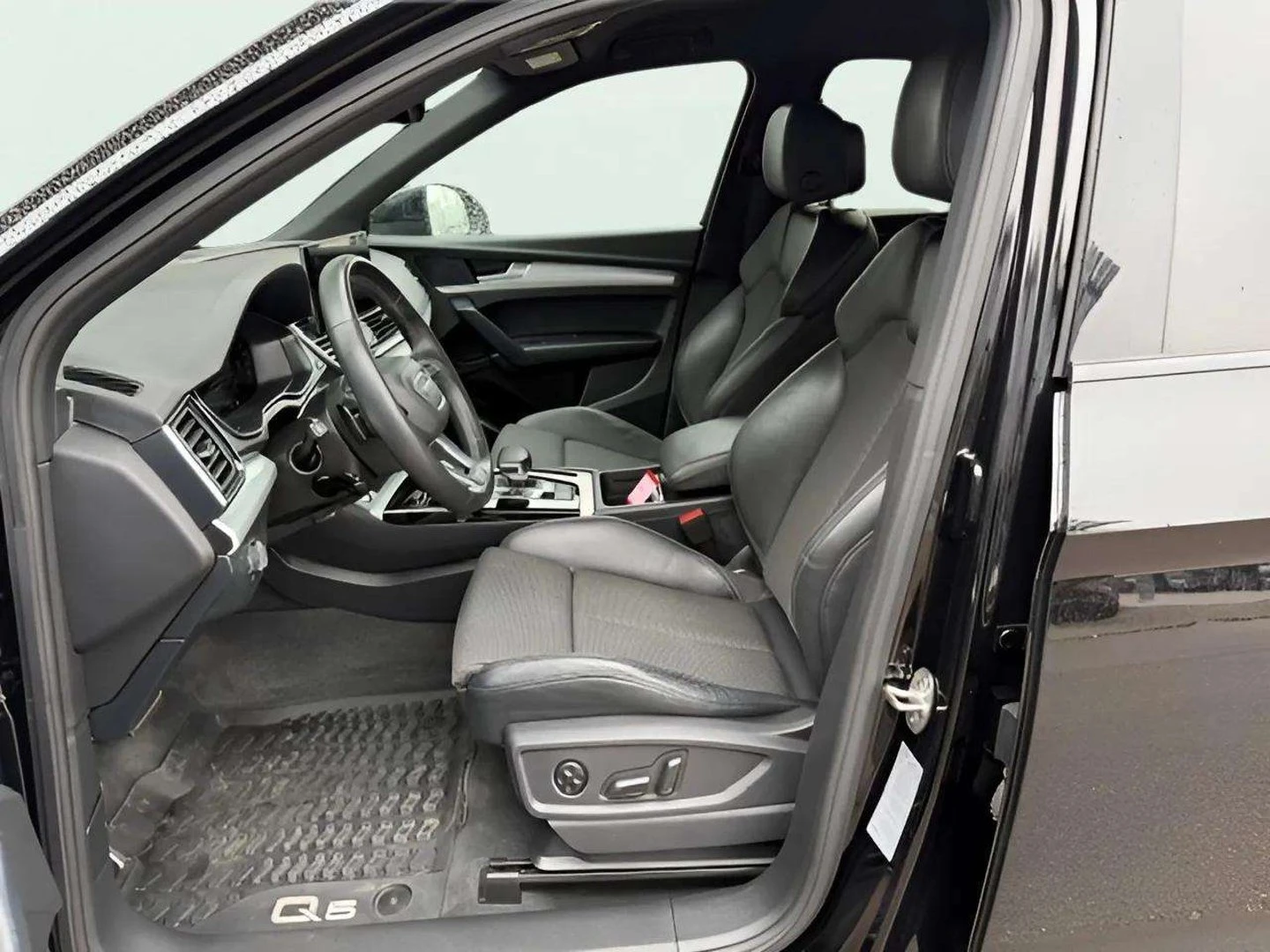 Audi Q5, снимка 6 - Автомобили и джипове - 54265984