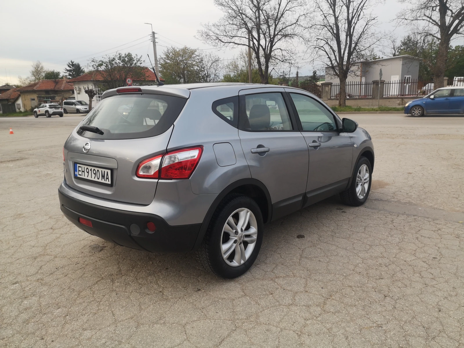 Nissan Qashqai 1.6 i GPL, снимка 5 - Автомобили и джипове - 54272856