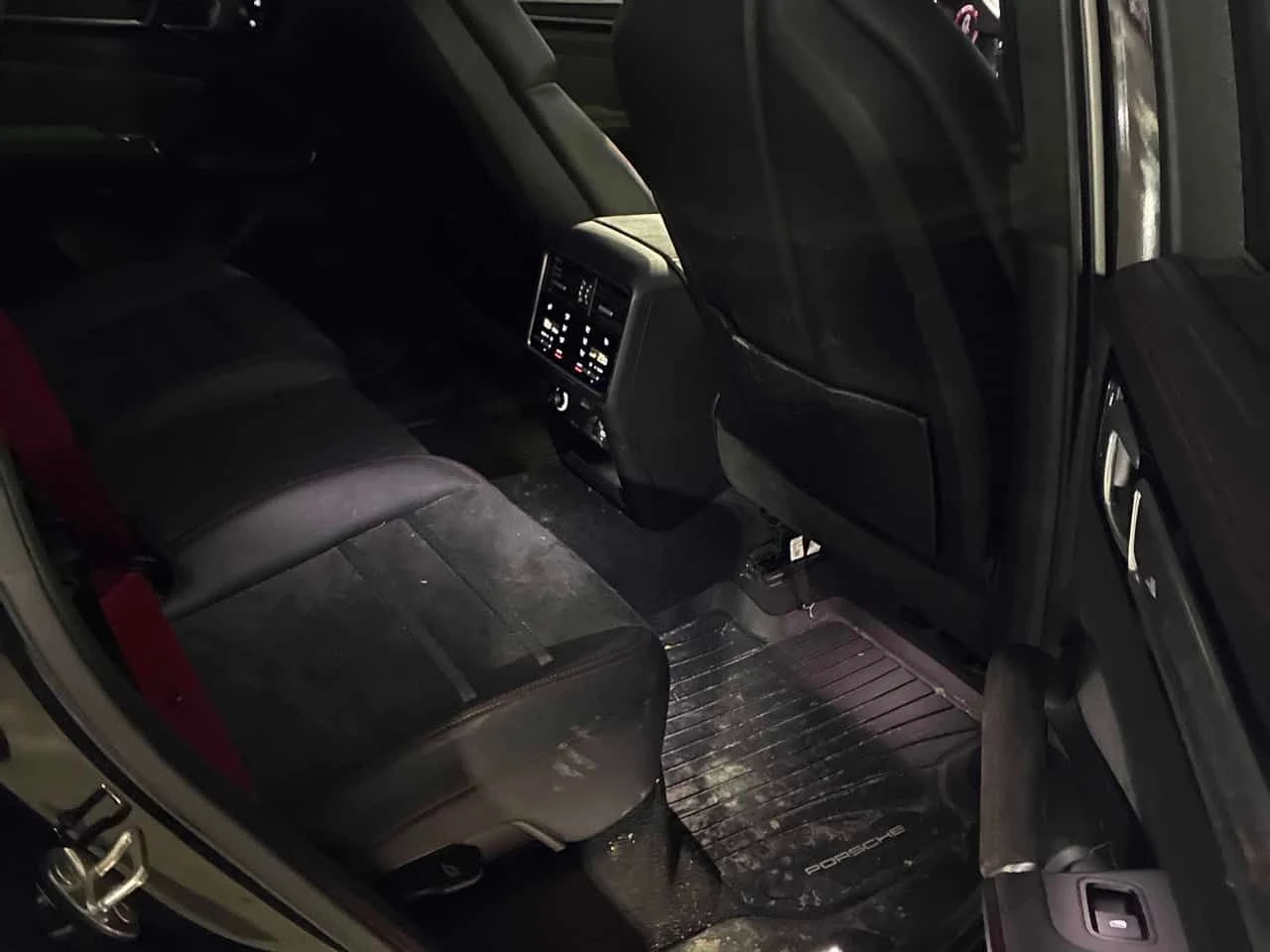 Porsche Cayenne * GTS * ПРЕДСТАВИТЕЛСТВО * 360 * PANO * , снимка 14 - Автомобили и джипове - 54295139