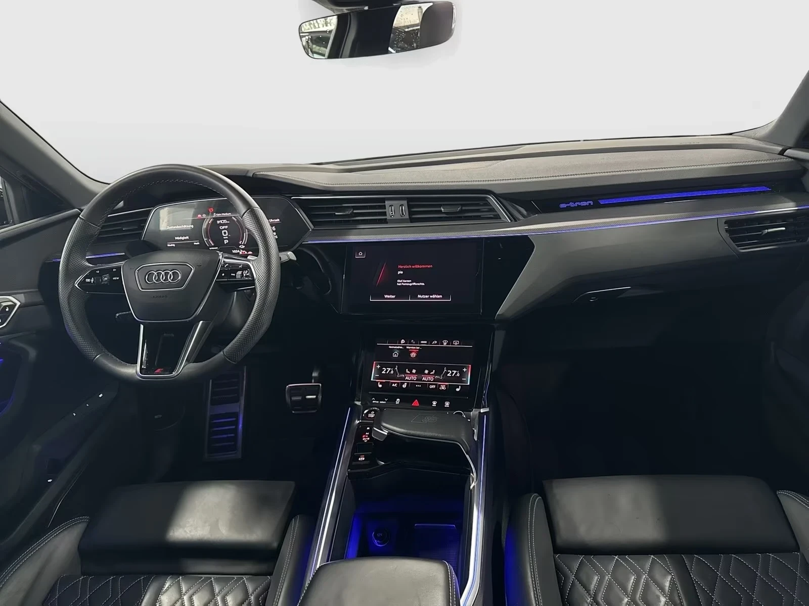 Audi SQ8 e-tron SportBack Matrix DISTR 360 AIR PANO B&O HUD, снимка 9 - Автомобили и джипове - 54476093