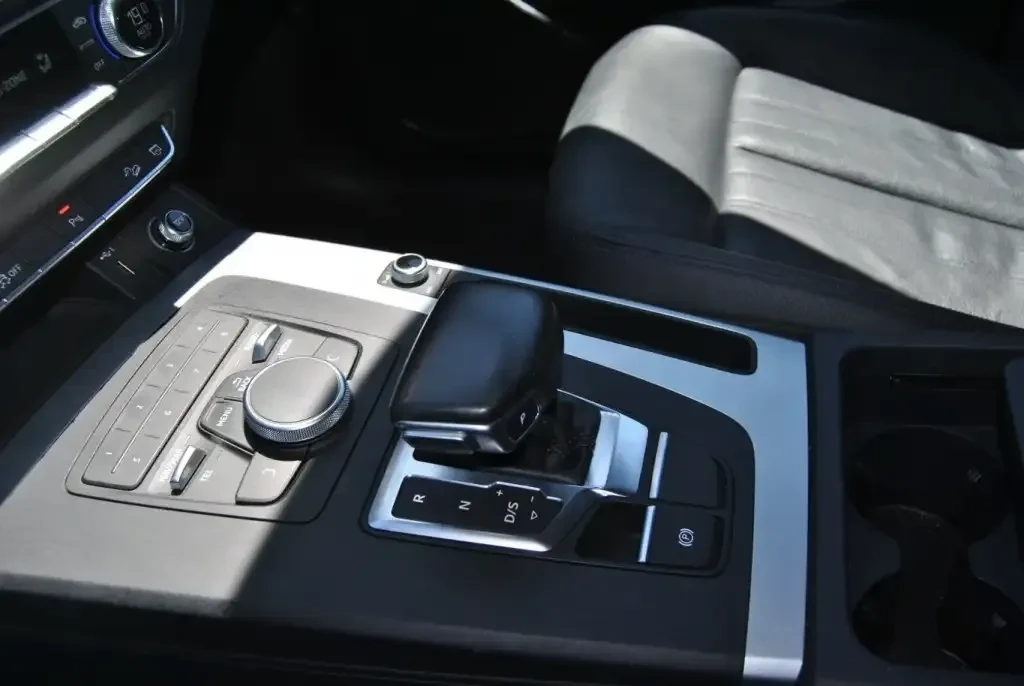 Audi Q5 2.0 TFSI quattro Komfort| ������| Keyless| Bi-Xeno | Mobile.bg � ����������� 14