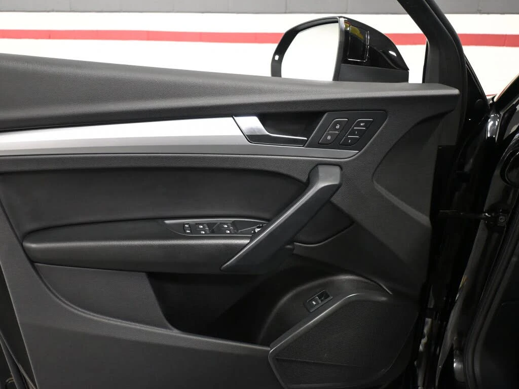 Audi Q5 DISTRONIC| Подрев4 + Волан| 3 ZONE| CARPLAY, снимка 8 - Автомобили и джипове - 55436961