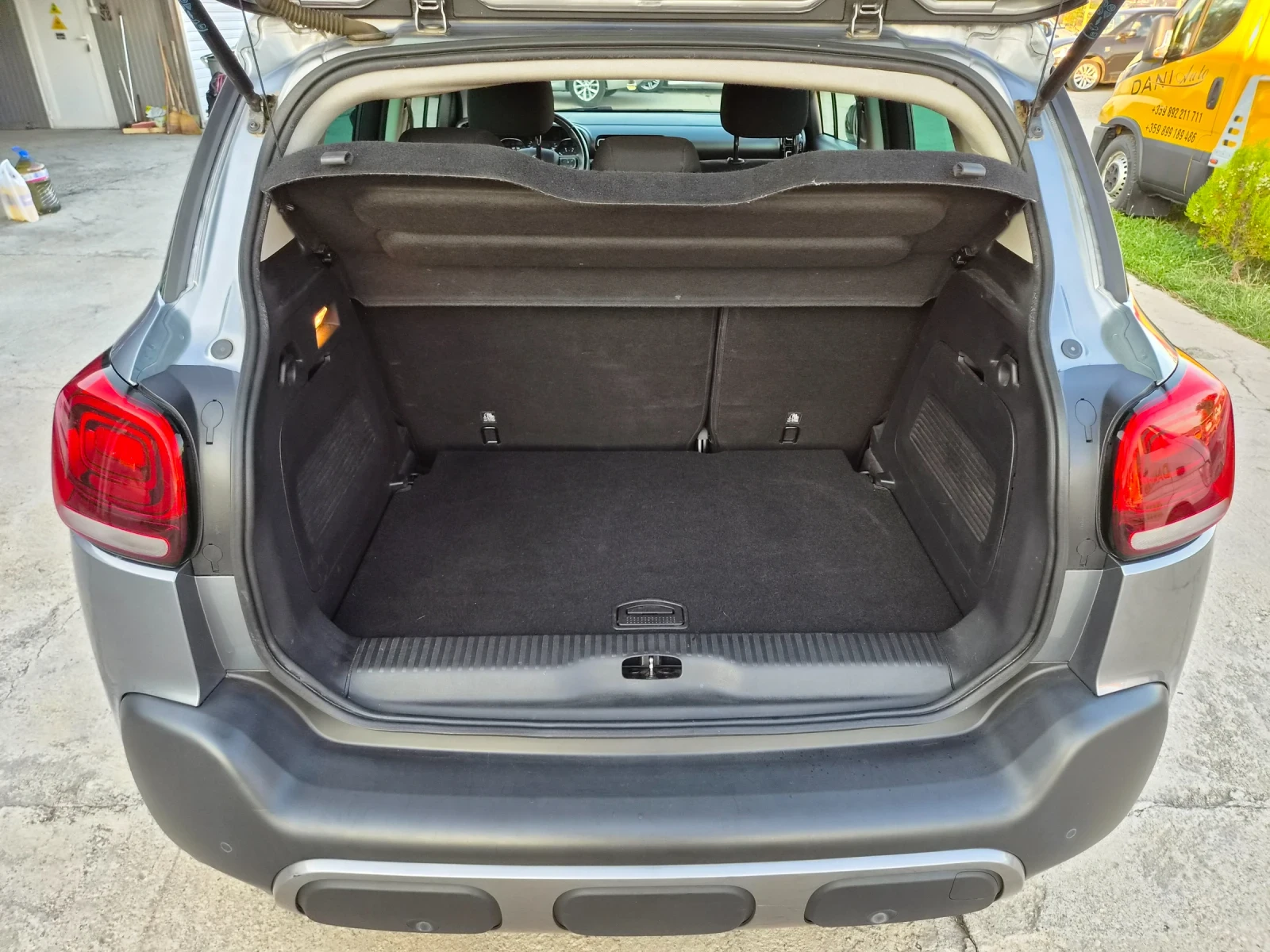 Citroen C3 Aircross 1.2i SERVICE BOOK, снимка 9 - Автомобили и джипове - 55523745