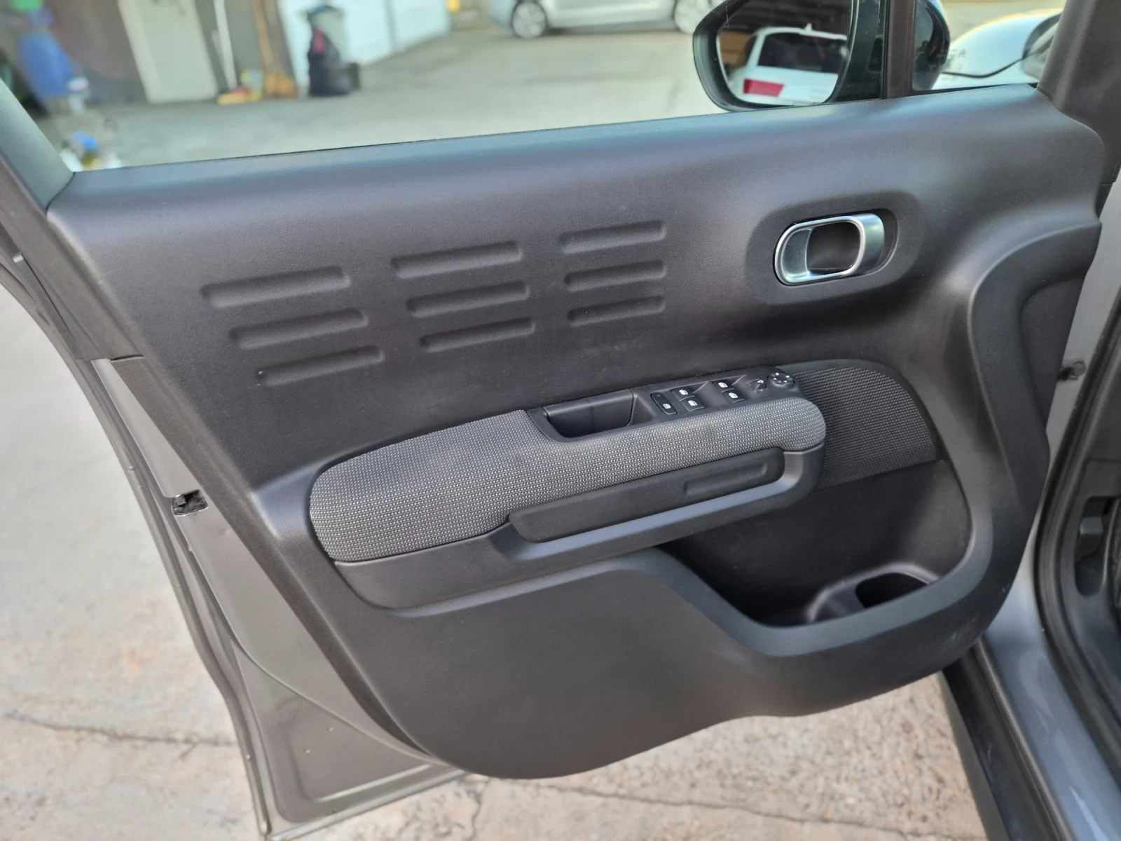 Citroen C3 Aircross 1.2i SERVICE BOOK, снимка 17 - Автомобили и джипове - 55523745
