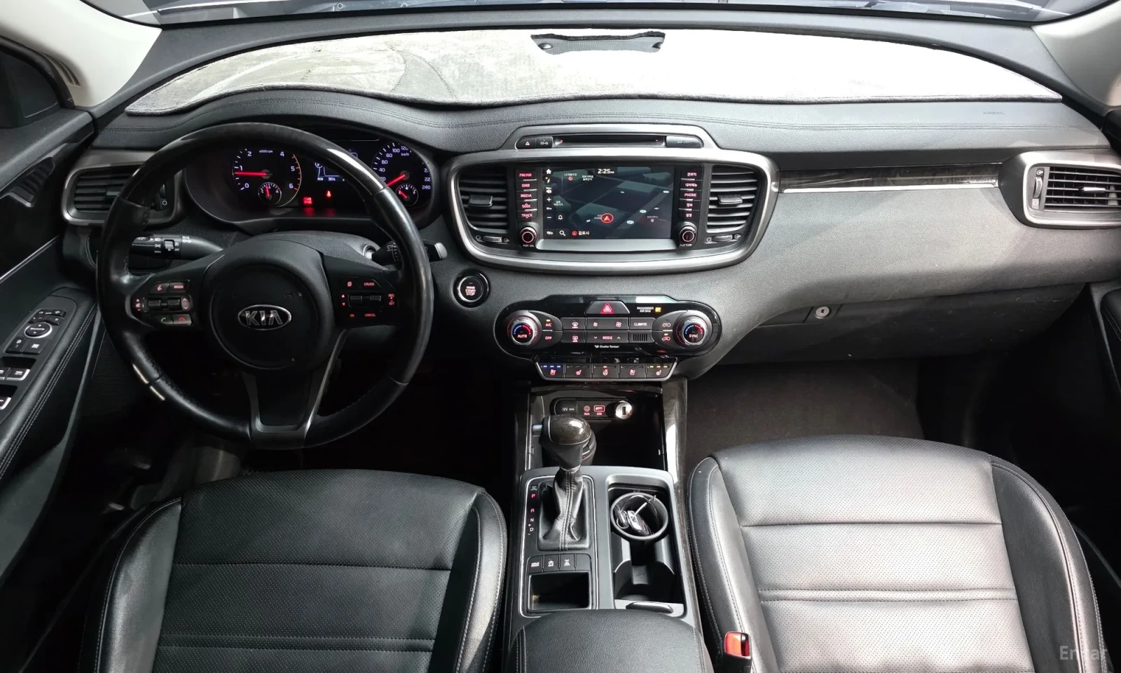 Kia Sorento 4x4\Топ цена\Подгрев\Обдухване, снимка 7 - Автомобили и джипове - 55584658
