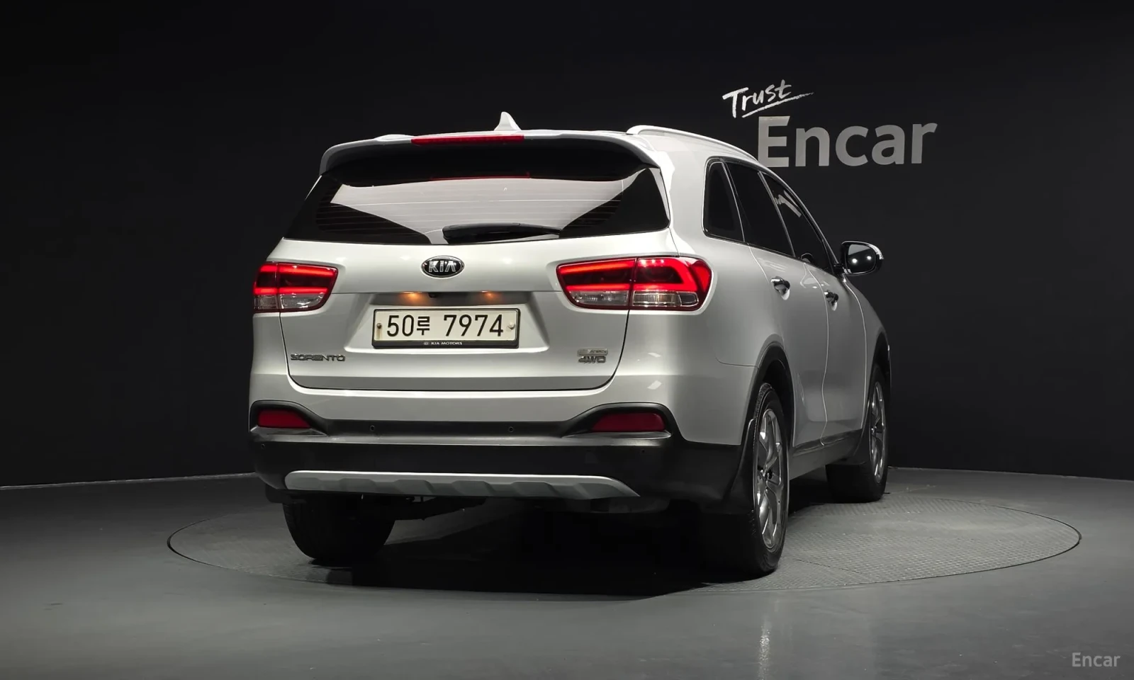 Kia Sorento 4x4\Топ цена\Подгрев\Обдухване, снимка 4 - Автомобили и джипове - 55584658