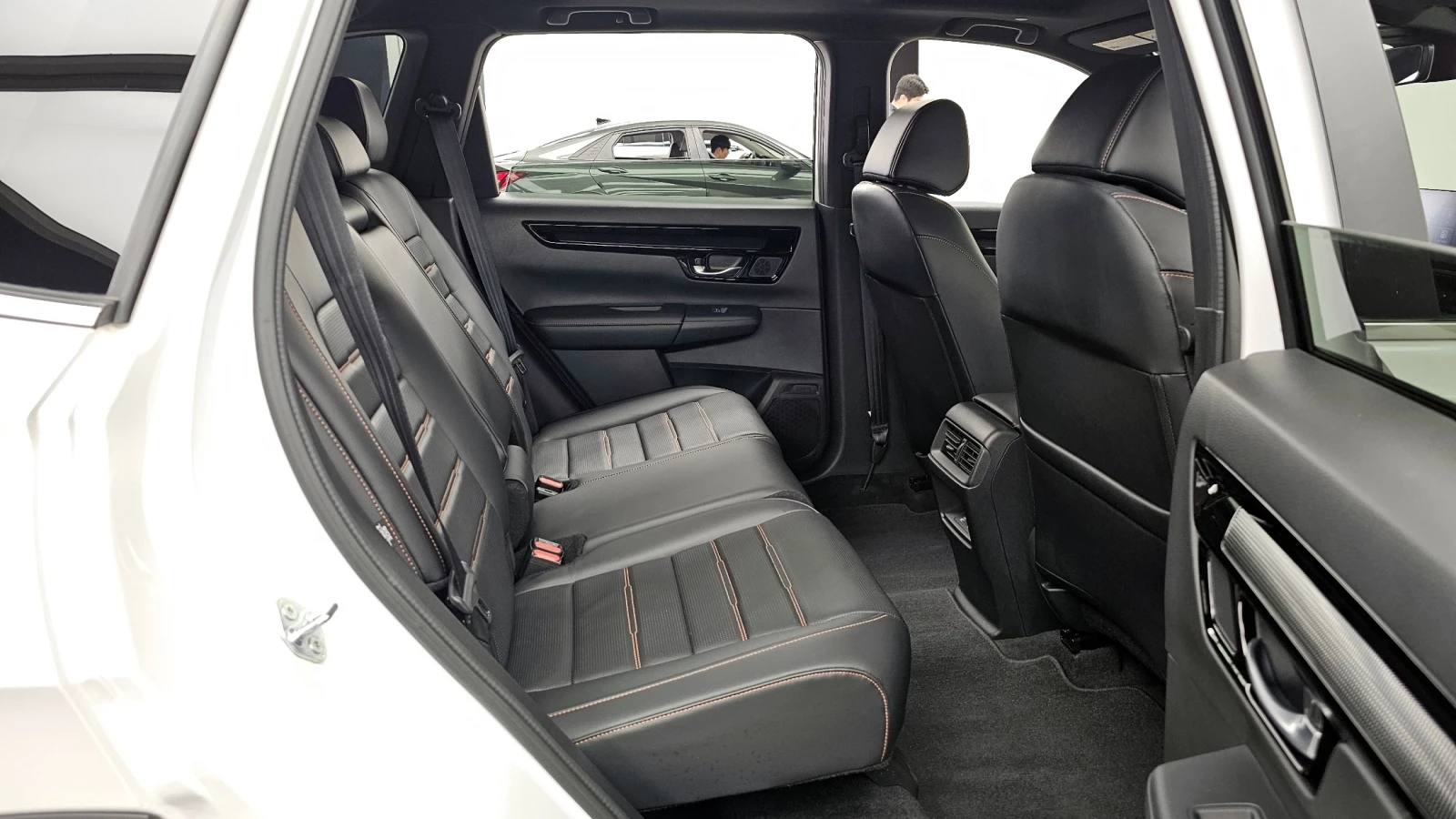 Honda Cr-v Hybrid Touring 2WD, снимка 11 - Автомобили и джипове - 56137249