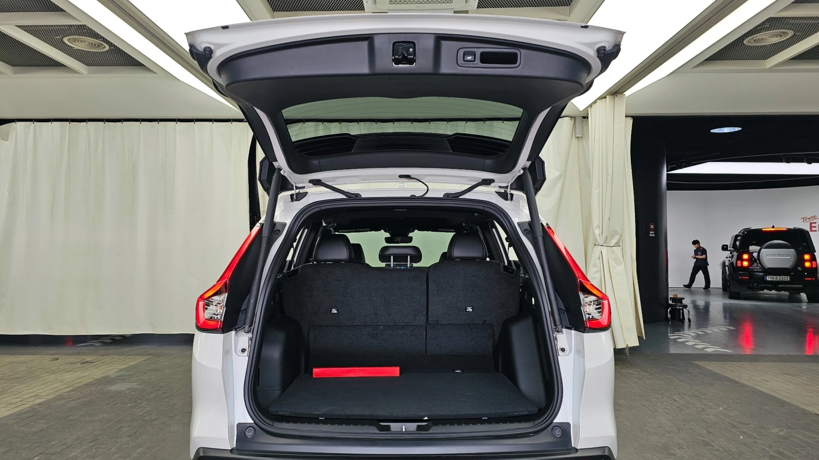 Honda Cr-v Hybrid Touring 2WD, снимка 14 - Автомобили и джипове - 56137249