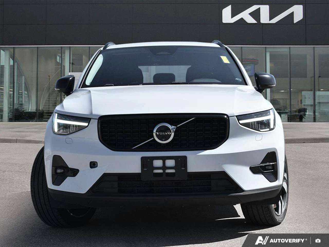 Volvo XC40 360 Camera I Leather I PANO Roof | NAV | Mobile.bg � ����������� 3