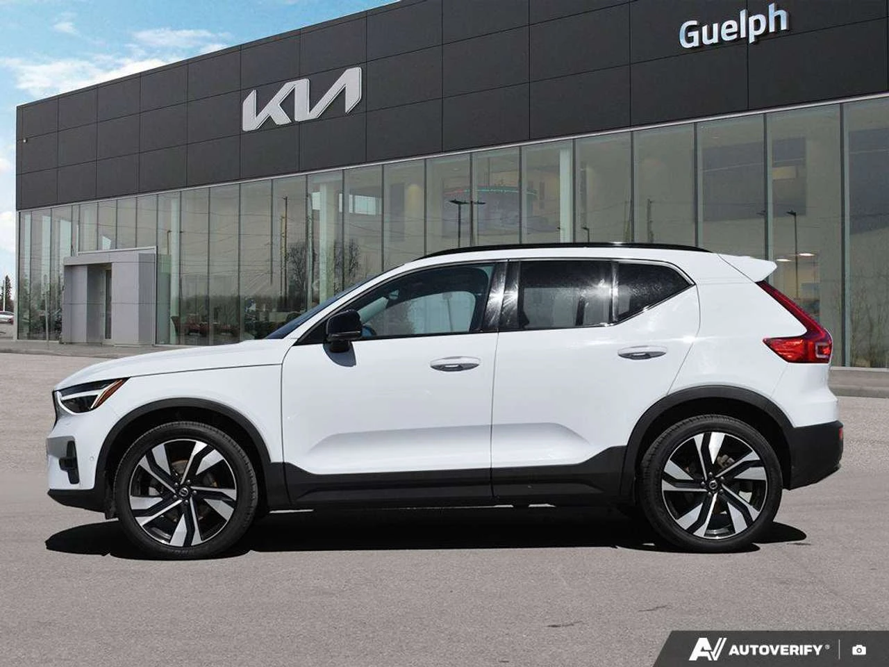 Volvo XC40 360 Camera I Leather I PANO Roof | NAV | Mobile.bg � ����������� 4