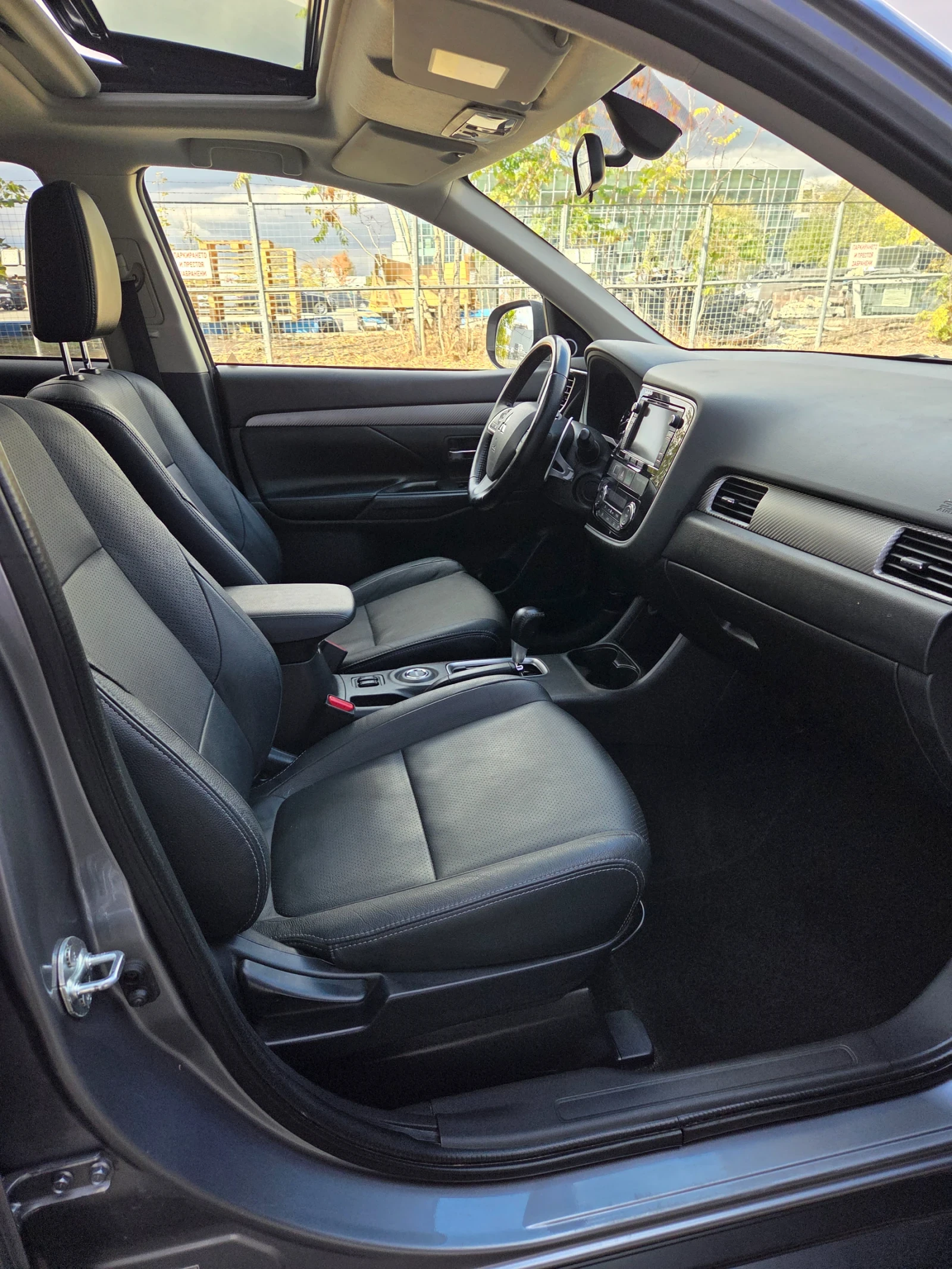 Mitsubishi Outlander 2.0������ 4�4 7-������ | Mobile.bg � ����������� 9