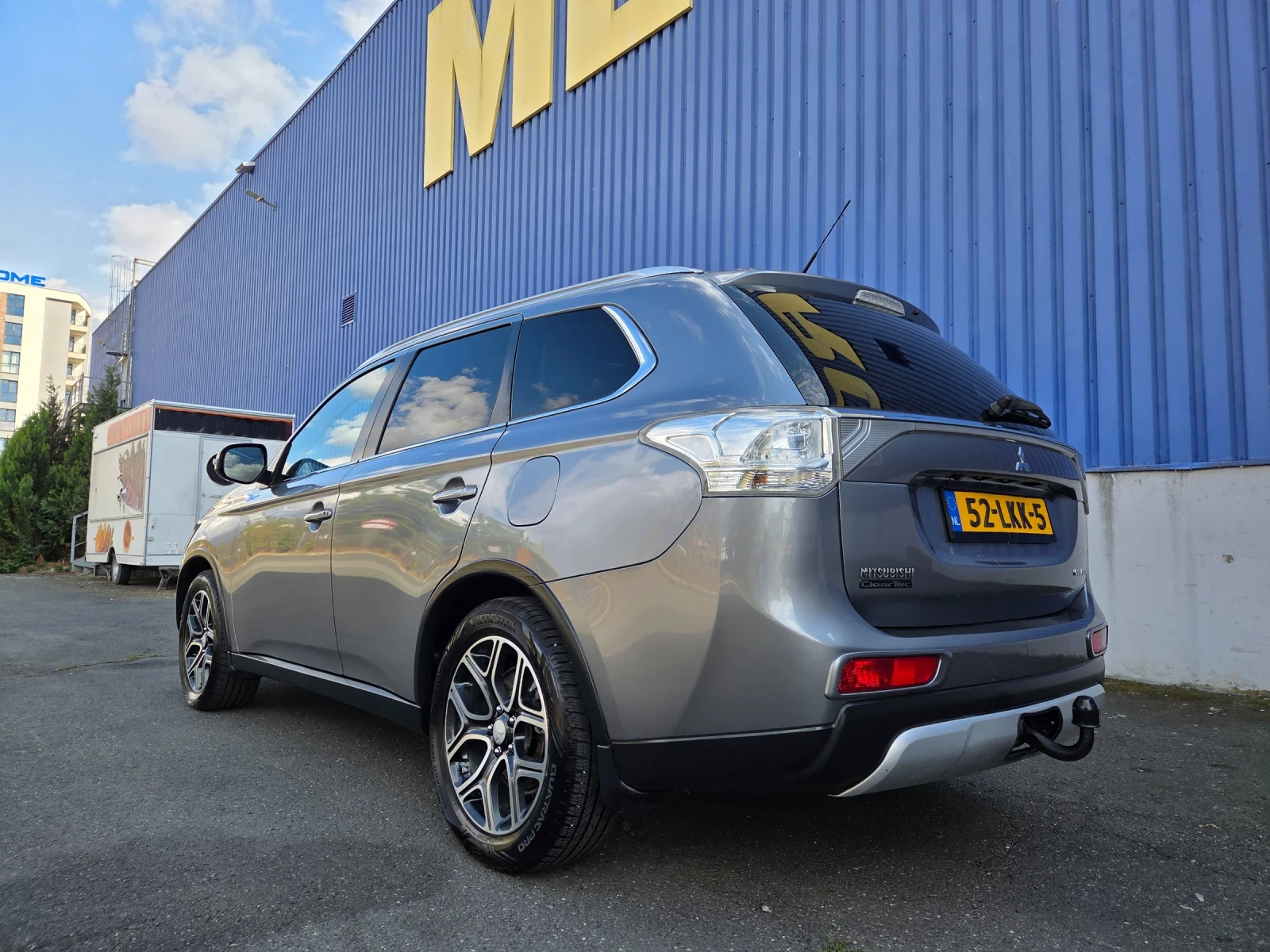 Mitsubishi Outlander 2.0������ 4�4 7-������ | Mobile.bg � ����������� 4