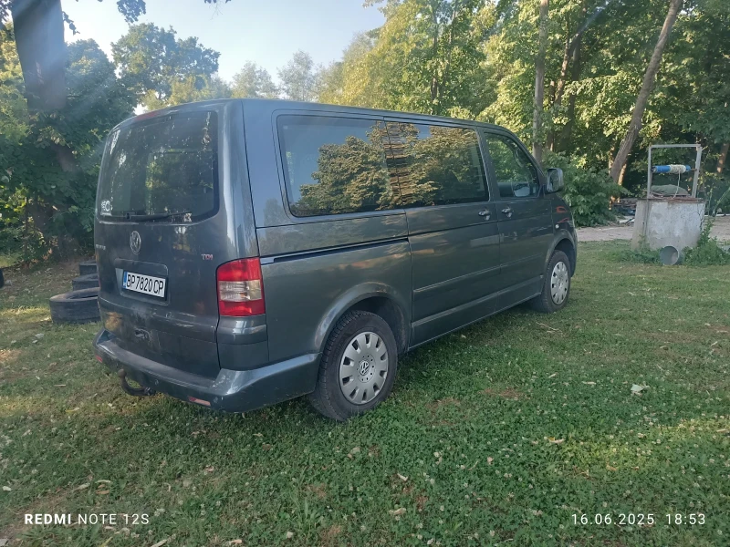 VW Multivan 2.5 131ks., снимка 6 - Бусове и автобуси - 50688783