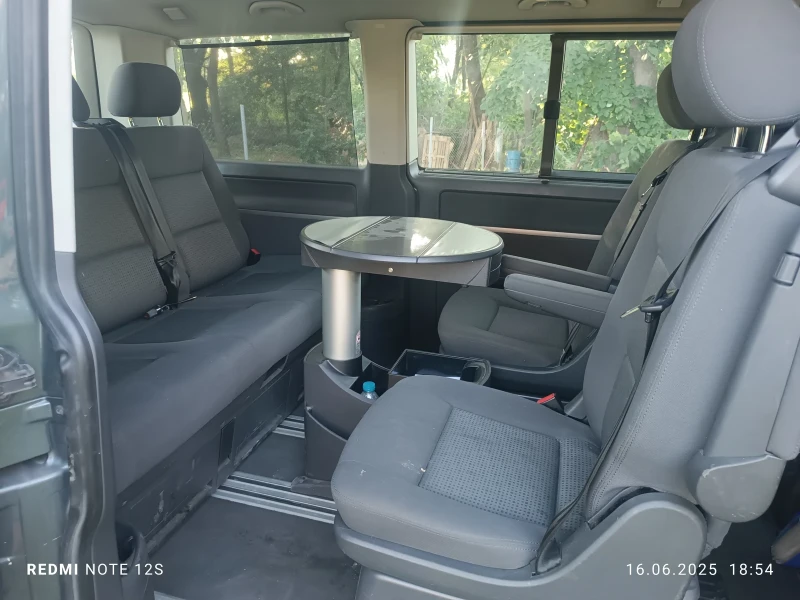 VW Multivan 2.5 131ks., снимка 10 - Бусове и автобуси - 50688783
