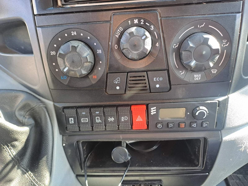 Iveco Daily 2.3HPI-FULL EXTRI, снимка 8 - Бусове и автобуси - 53599013