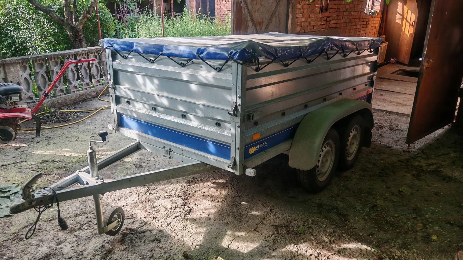 За автомобил Vaas Vesta Light 25DA