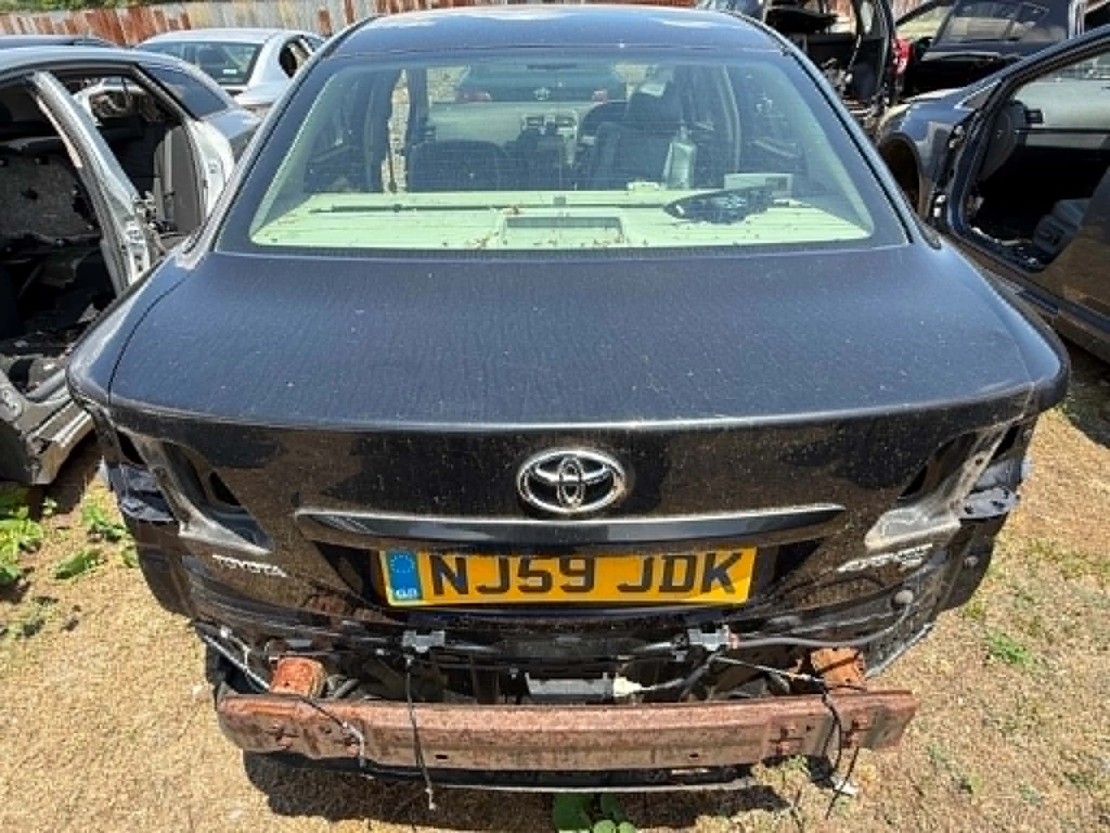Задни капаци за Toyota Avensis 2009-2014г седан, снимка 3 - Части - 54867841