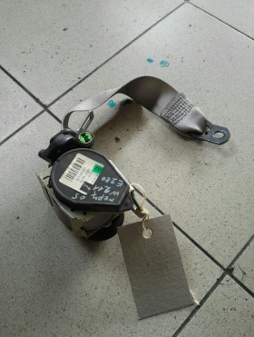 Колан заден десен Мерцедес Е280 W211